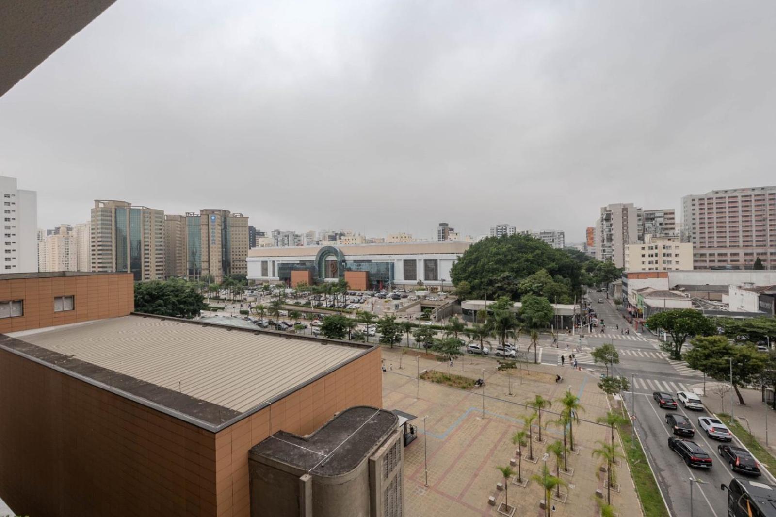Moema - Com Servicos Apartamento São Paulo